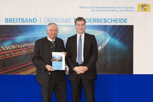 Das Bild zeigt Dr. Markus Söder (Finanz- und Heimatminister) und Alois Bauer (1. Bürgermeister)